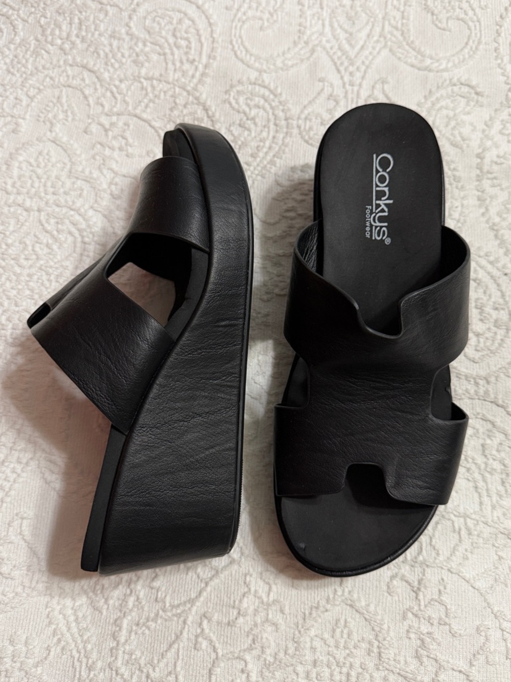 Corkys Sandals Size 9 Black Platform Wedge Mules